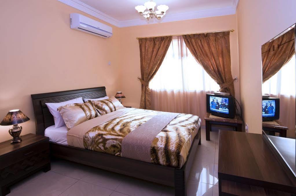 Tiger Home Hotel Apartments Μουσκάτ Εξωτερικό φωτογραφία